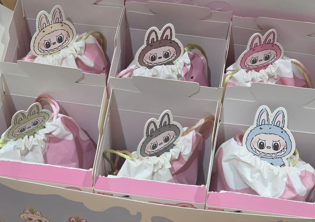 THE MONSTERS Exciting Macaron ぬいぐるみシリーズ