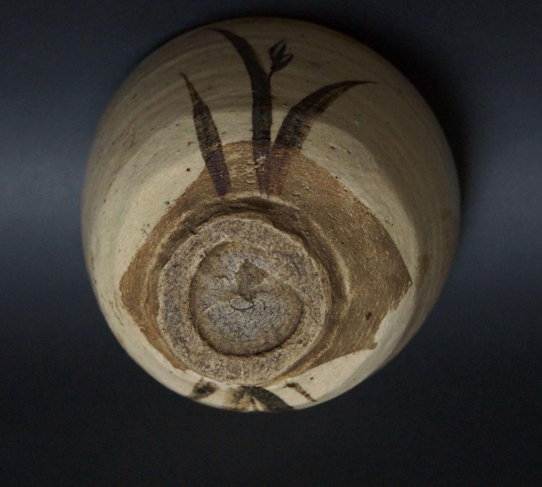 江戸期 古杉形茶碗 墨絵蘭文 在銘 池坊家元蔵共