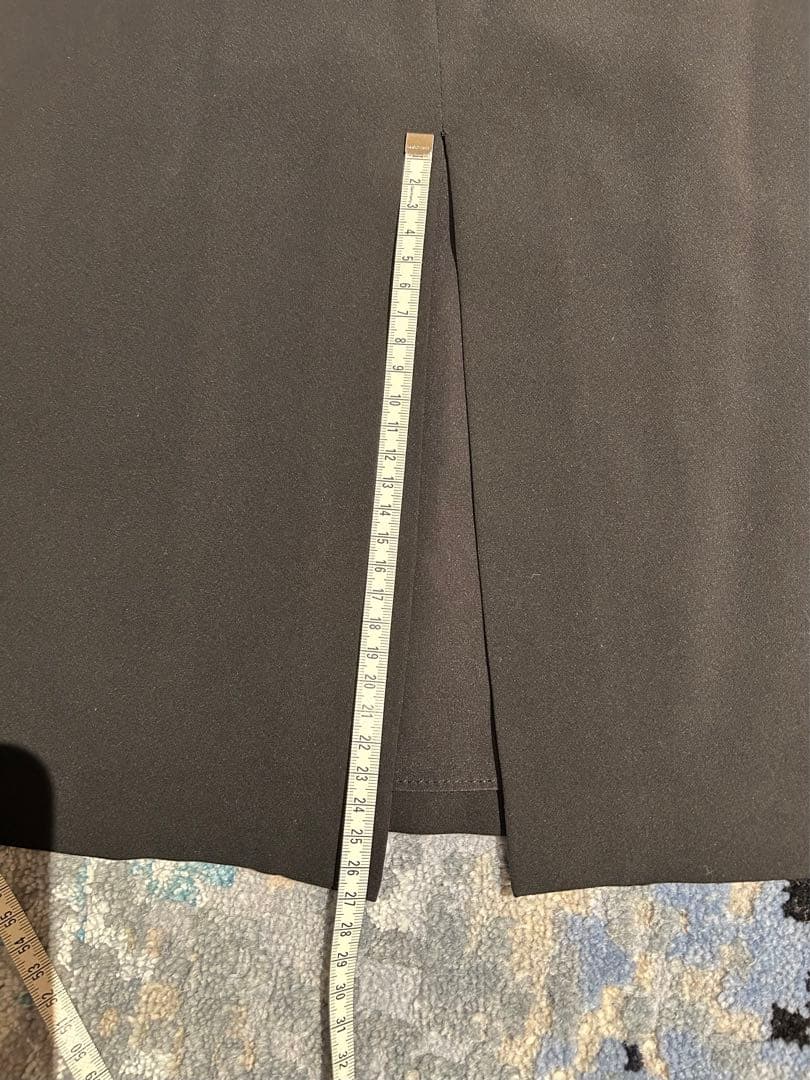 【新品】ブルネロクチネリ　シルク100% タイトスカート　ブラック