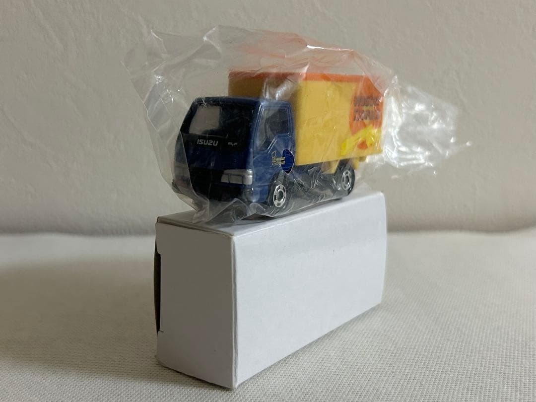 トミカタウン ミスタードーナツ 未使用 ミスタードーナツオリジナルトミカ付き