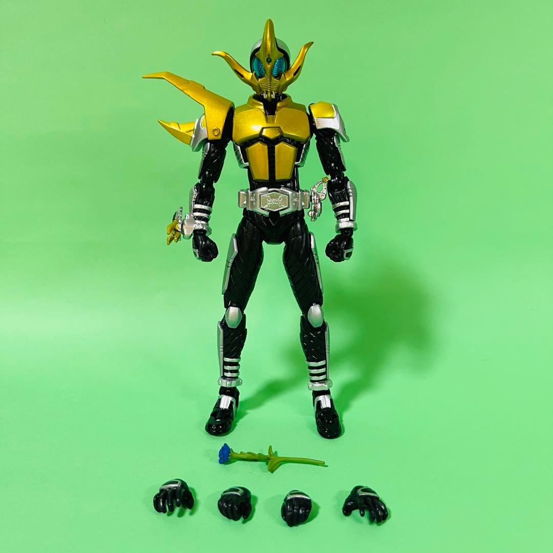 S.H.Figuarts 仮面ライダーコーカサス・ヘラクス・ケタロス 3体セット