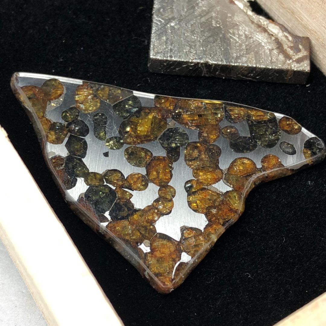 K*様 隕石 パラサイト隕石 アルタイ隕石 石鉄隕石 2点 共箱 K