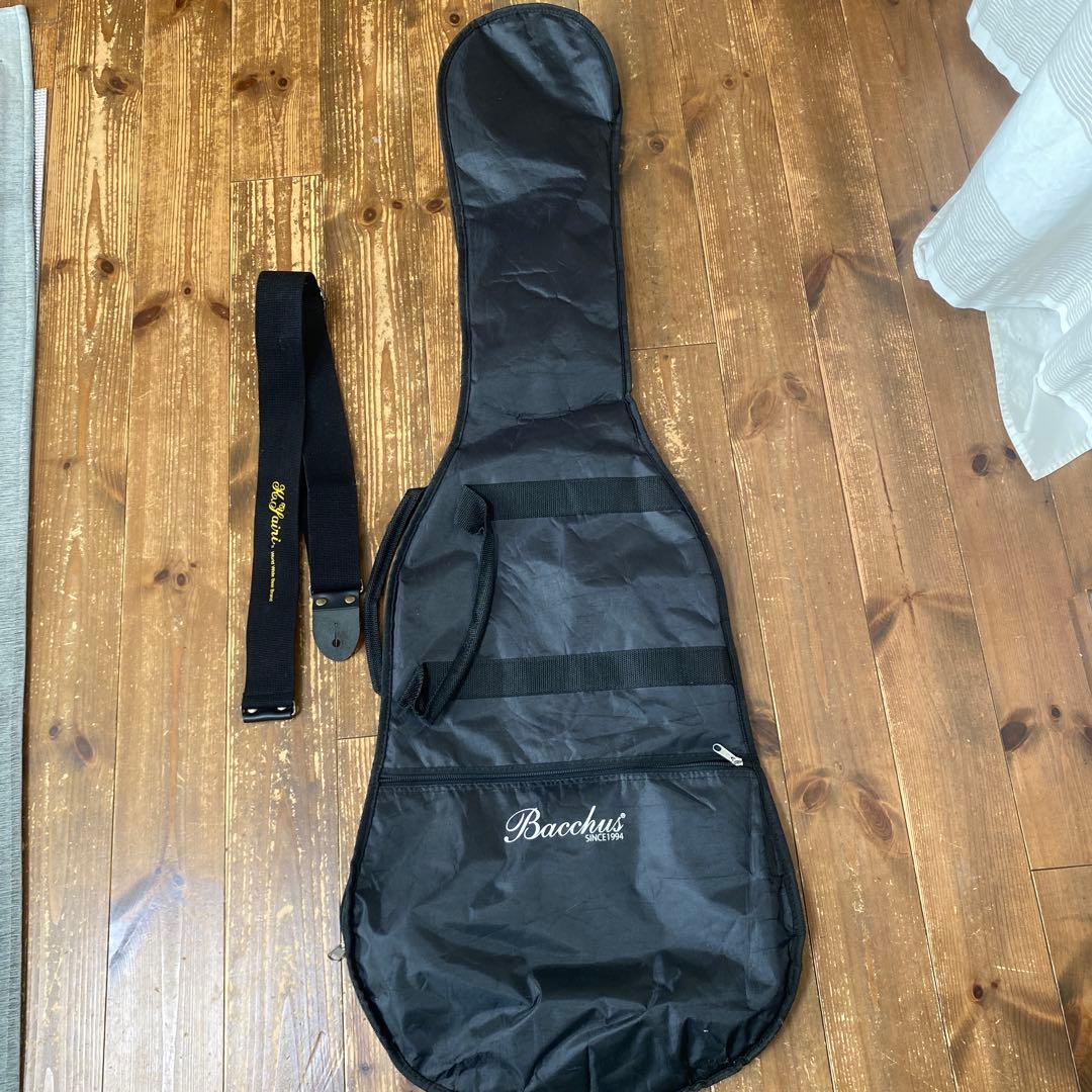 BACCHUS バッカス　エレキギター　ムスタングタイプ