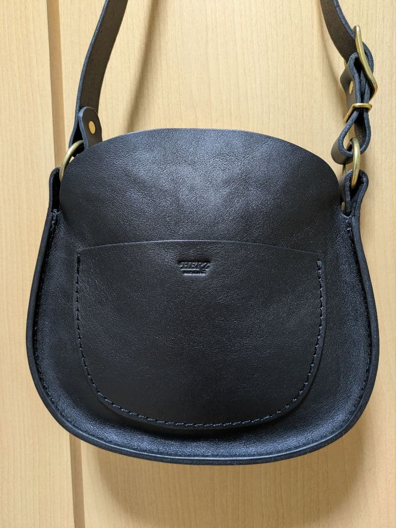 【未使用品】HERZ ヘルツ フリーフラップショルダー 革と共にBegin