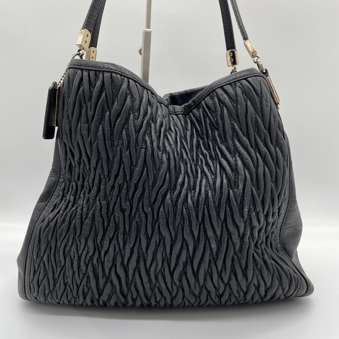 【極美品】コーチ　マディソン　ショルダーバッグ　キルティング　レザー　黒　A4可