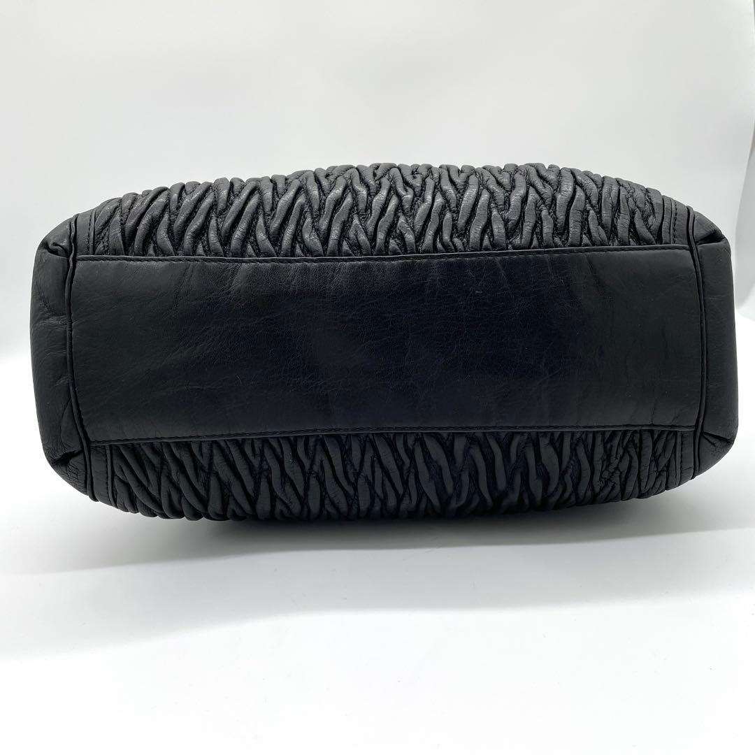 【極美品】コーチ　マディソン　ショルダーバッグ　キルティング　レザー　黒　A4可