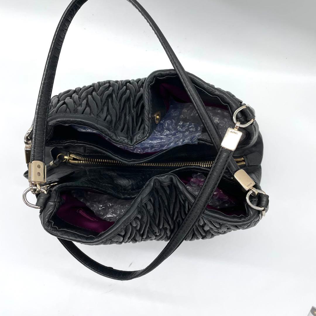 【極美品】コーチ　マディソン　ショルダーバッグ　キルティング　レザー　黒　A4可