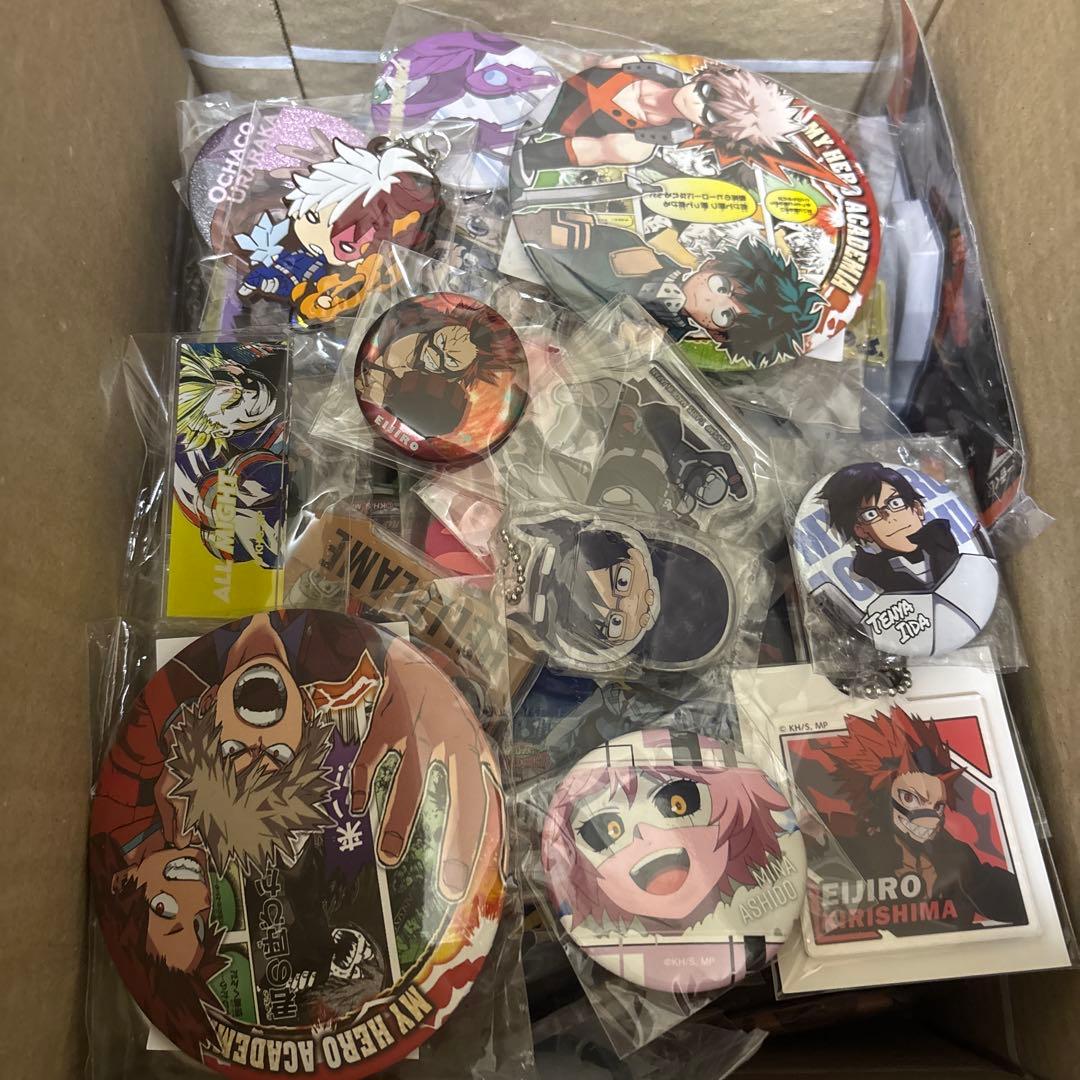 ヒロアカ　まとめ売り　大量　缶バッジ　アクスタ　300点