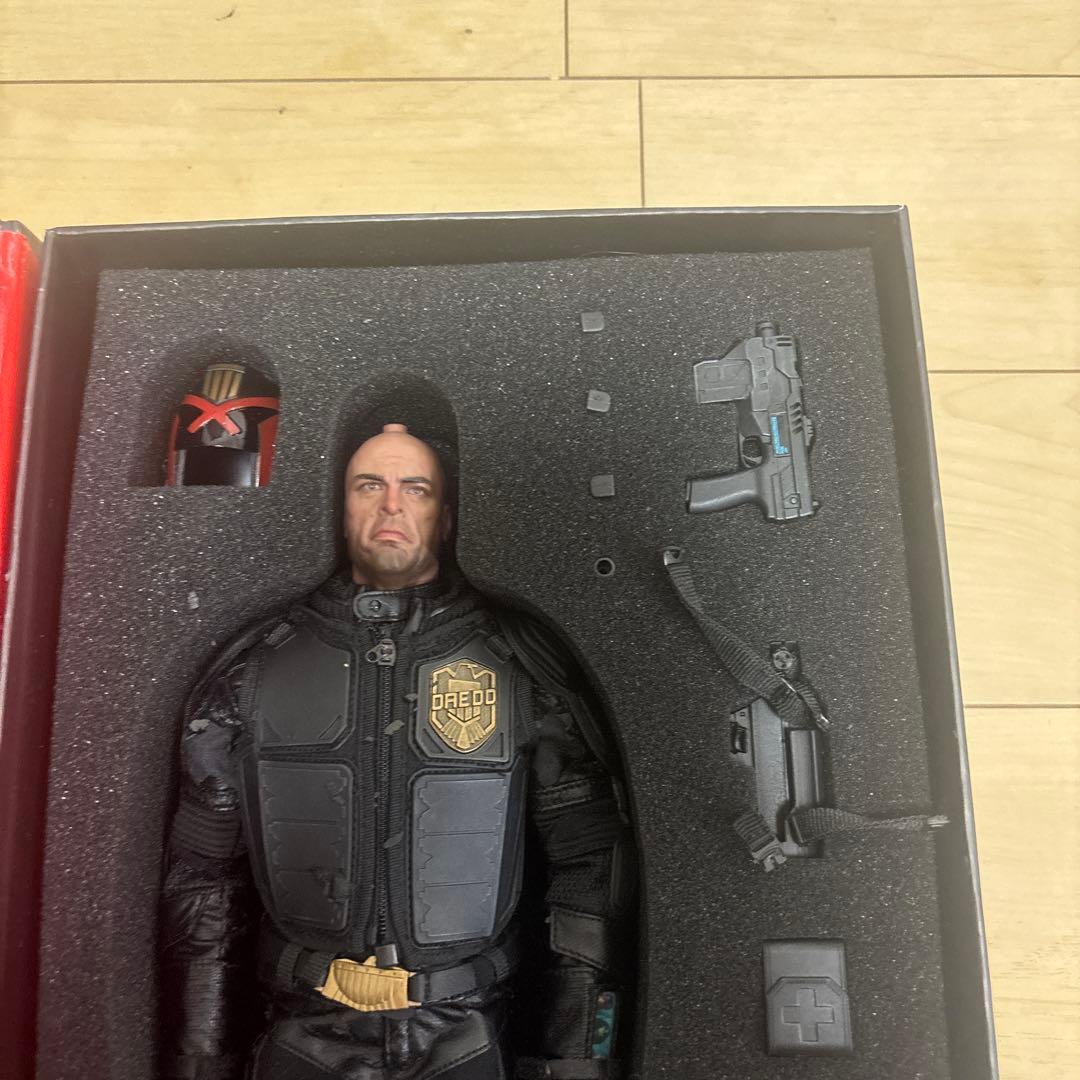 ジャッジ・ドレッド カール・アーバン 1/6 フィギュア - メルカリ