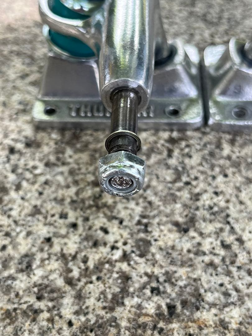 Thunder Trucks T-II HI 147 サンダートラック