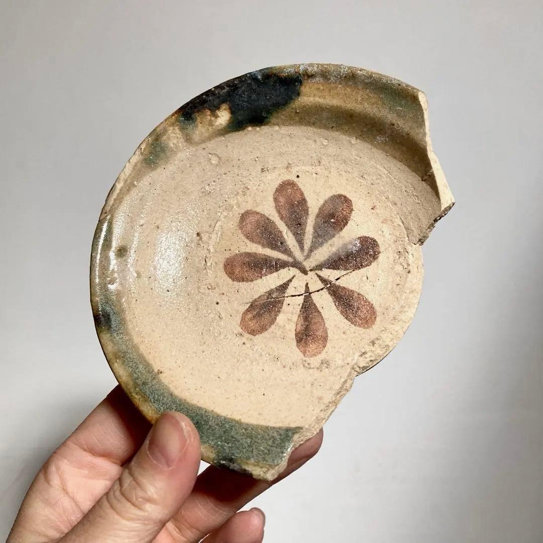 志野織部陶片 菊花 桃山 - メルカリ