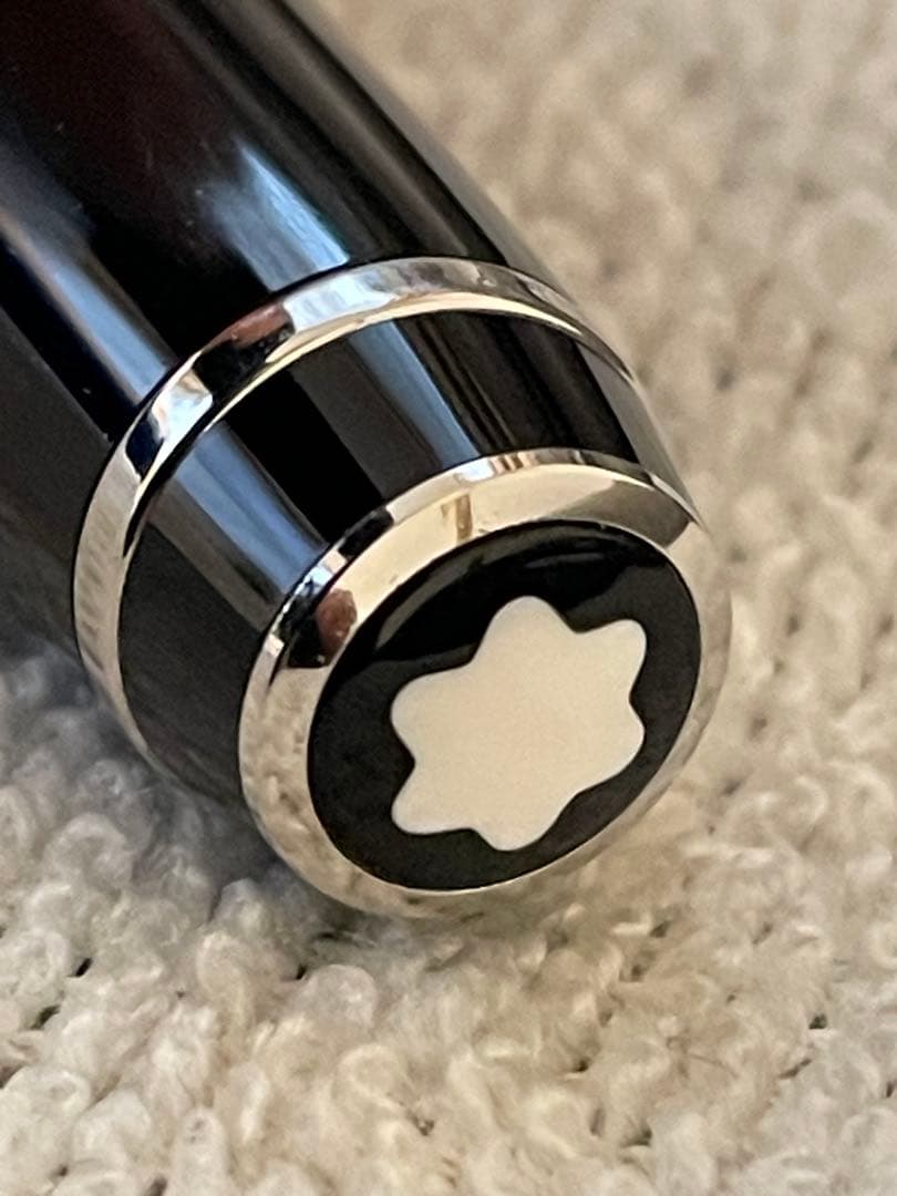 ◾️プラチナ美品◾️モンブラン◾️ボエム◾️キャップ式ボールペン◾️新品リフィル付属◾️