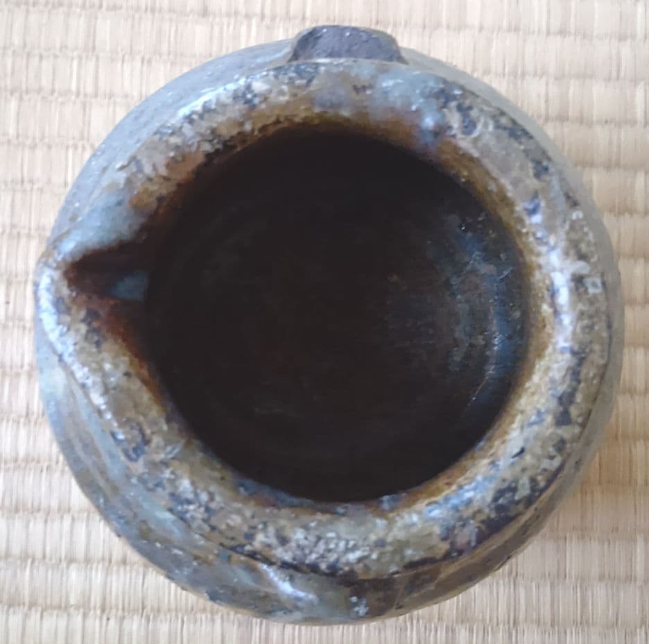 骨董品 古瀬戸風 小壺 油壺 耳付 古陶器 茶道具 アンティーク 片口