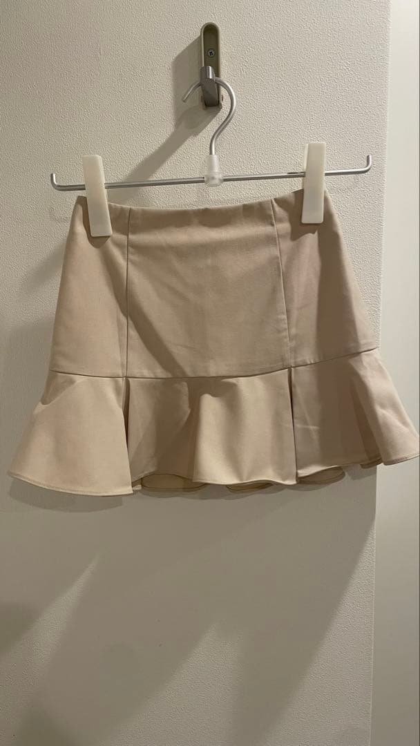 sugar オフショルダー ベージュミニドレス