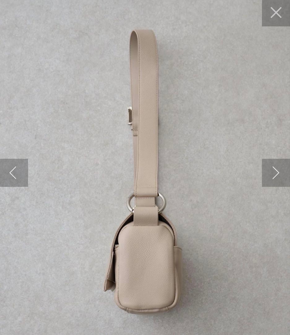 BEARDSLEY 本革レザーボディバッグ