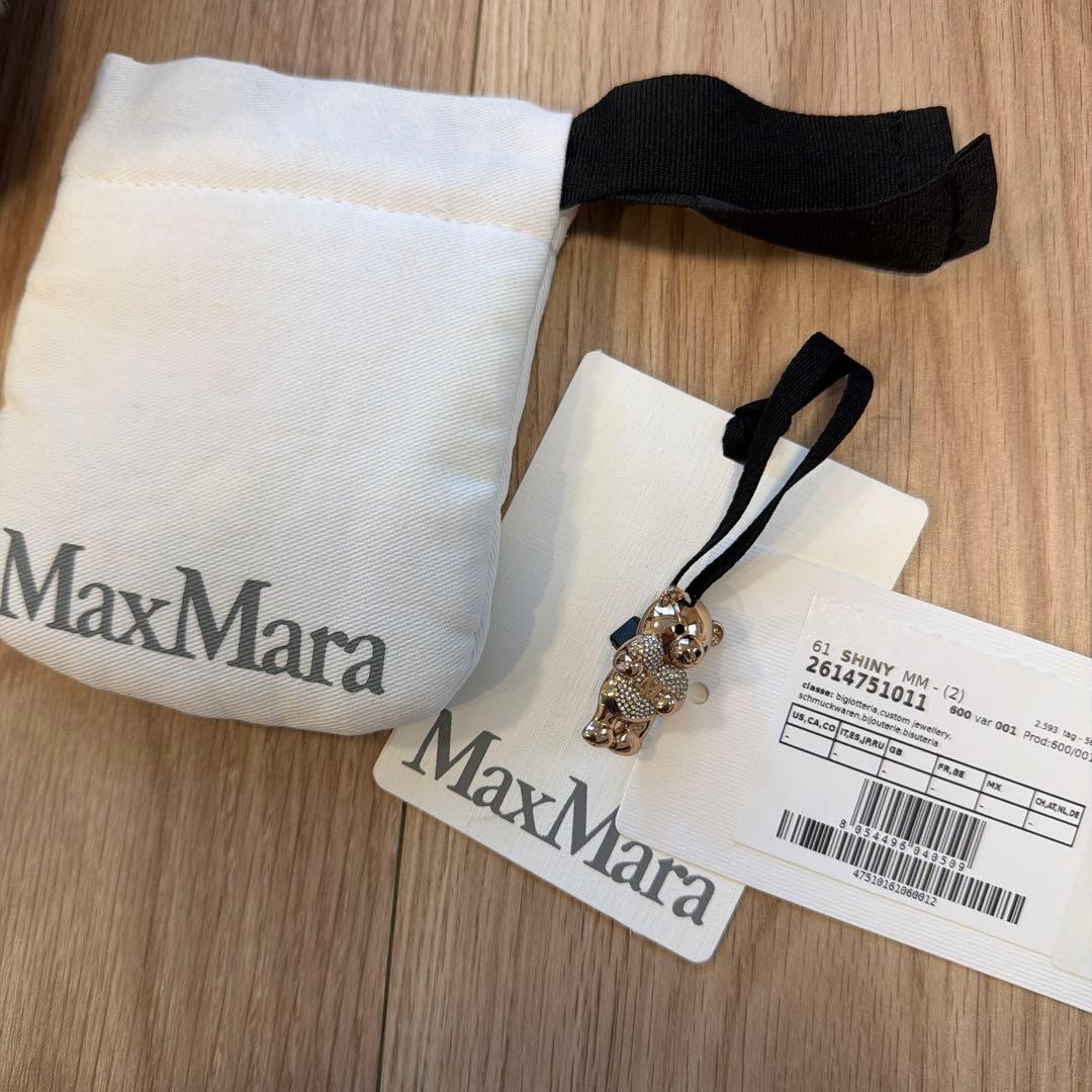 MaxMara テディベア ハート ブローチ - メルカリ