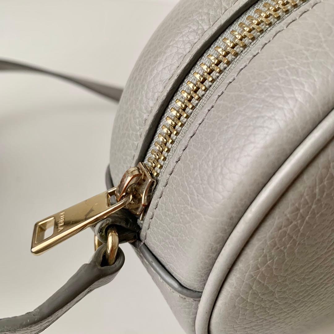 【FURLA】フルラ　ショルダーバッグ　カメラバッグ　グレー　ライトグレー