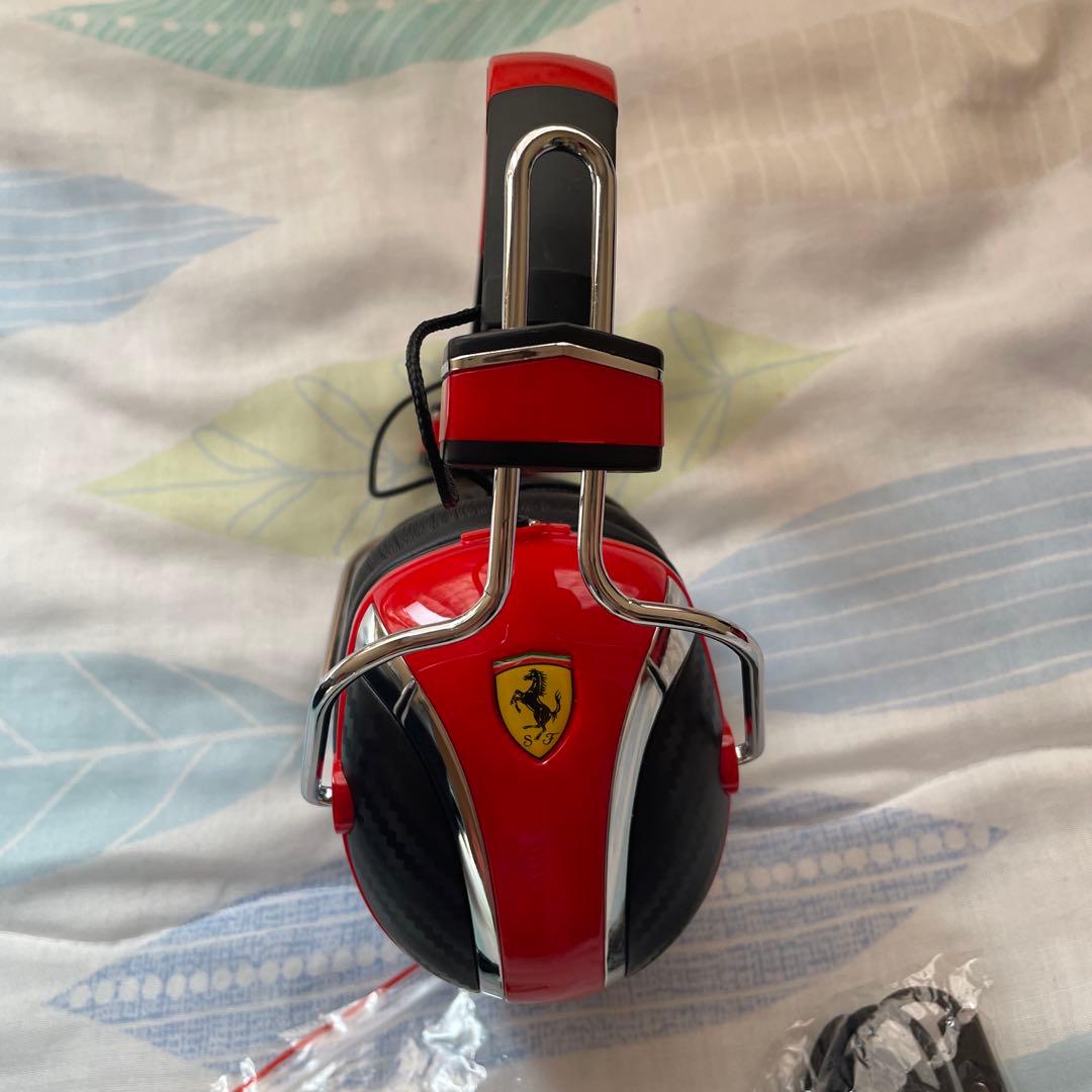 Ferrariヘッドフォン 新品未使用 早い者勝ち Ferrariヘッドフォン 新品