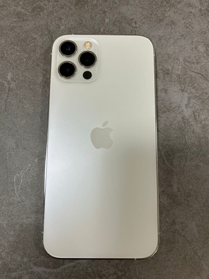 Apple iPhone 12 Pro シルバーSIMフリー
