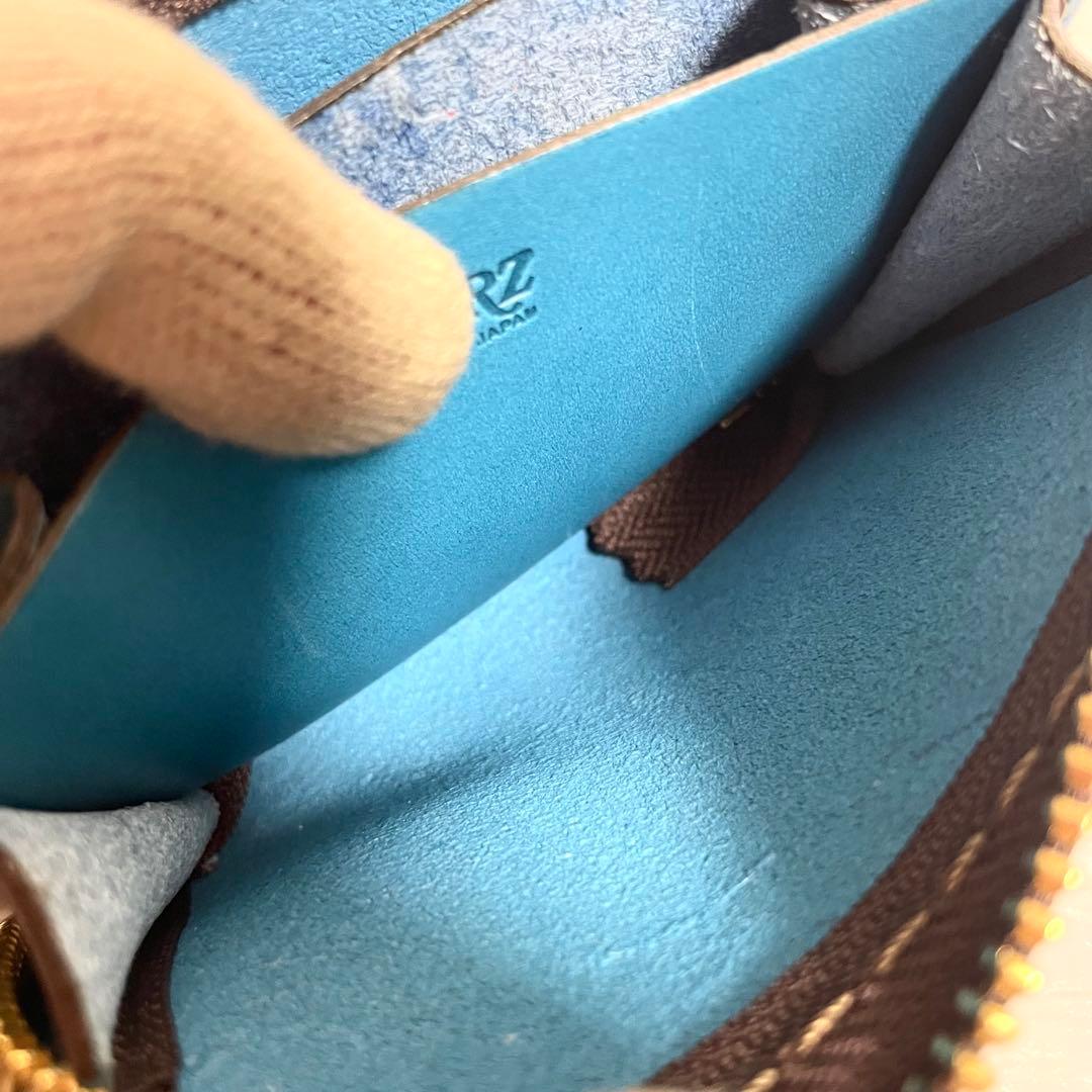 限定色/ヘルツ　財布　コンパクト　ラウンドファスナー　セルリアンブルー　レザー