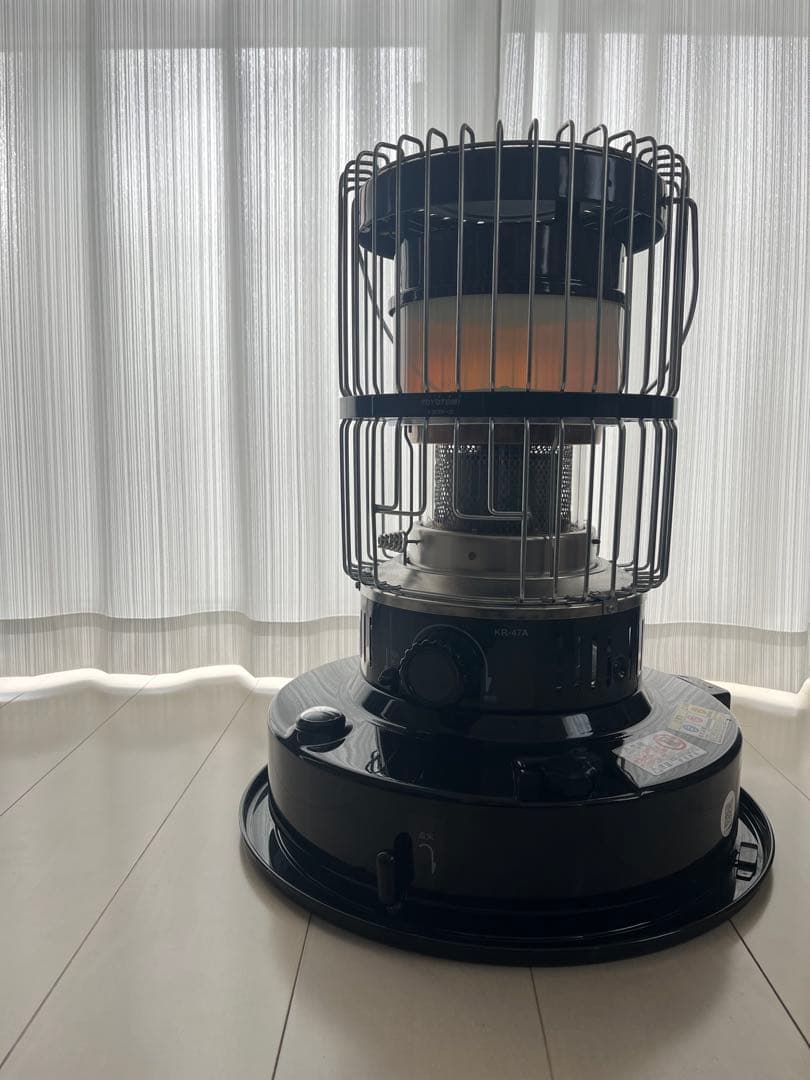 送料無料。2013年◇コロナ 石油ストーブ ホワイト 円筒 66 製品