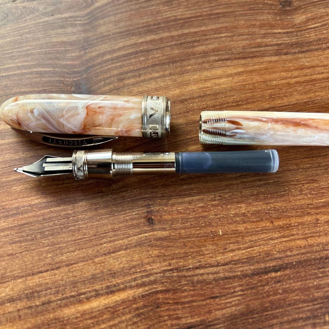 ⭐︎ビスコンティ 万年筆 ヴァン•ゴッホ バニラ ミディアム - メルカリ