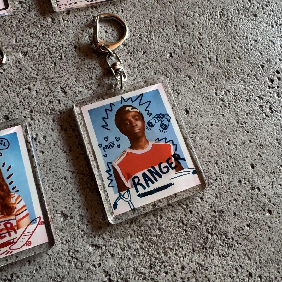 ストレンジャーシングス 落書きデザイン キーホルダー全6種類セット