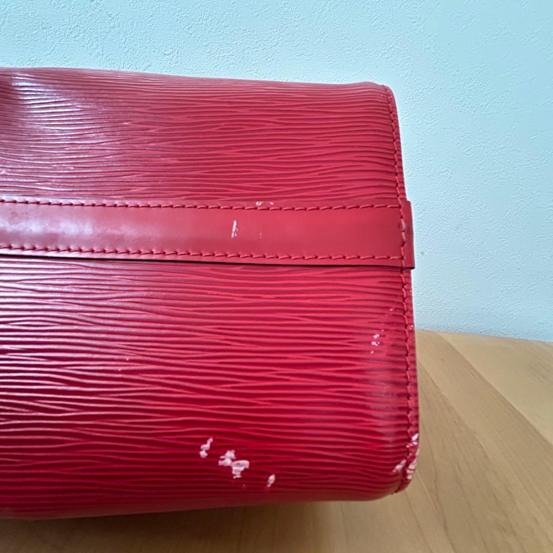 ルイヴィトン バッグ エピ レッド