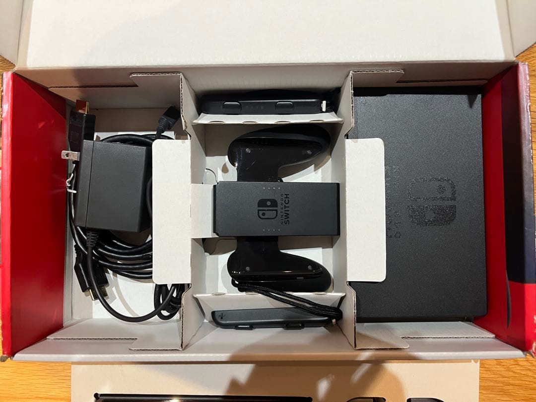 Nintendo Switch グレー 本体　おまけソフト付き