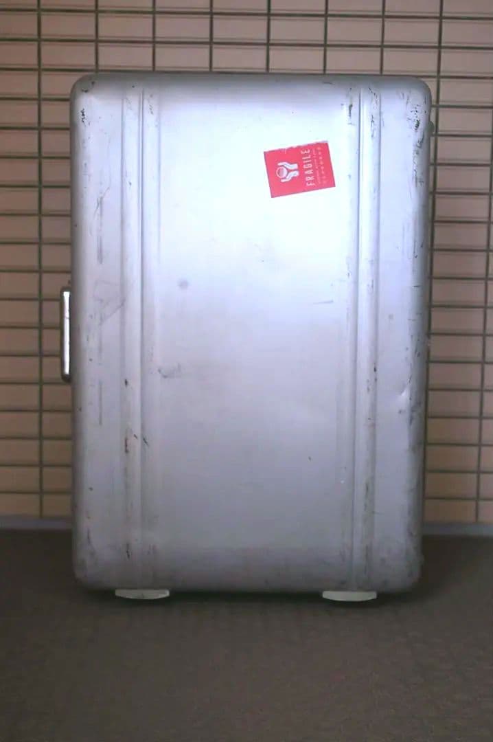 ゼロハリバートン アルミスーツケース 30inch タイヤ、ダイヤルロック