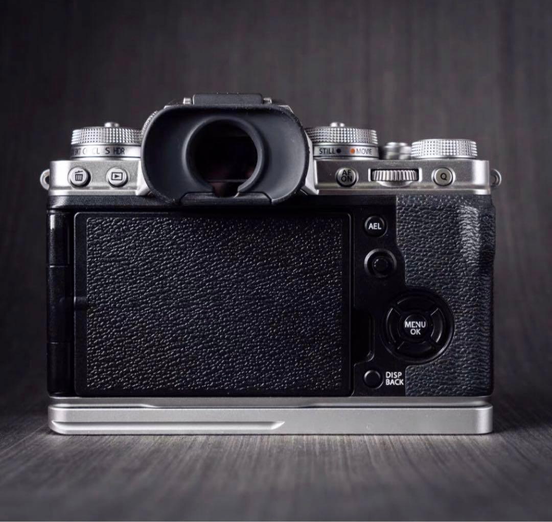 新品 富士フイルム FUJIFILM xt5用 ハンドグリップ シルバー - メルカリ