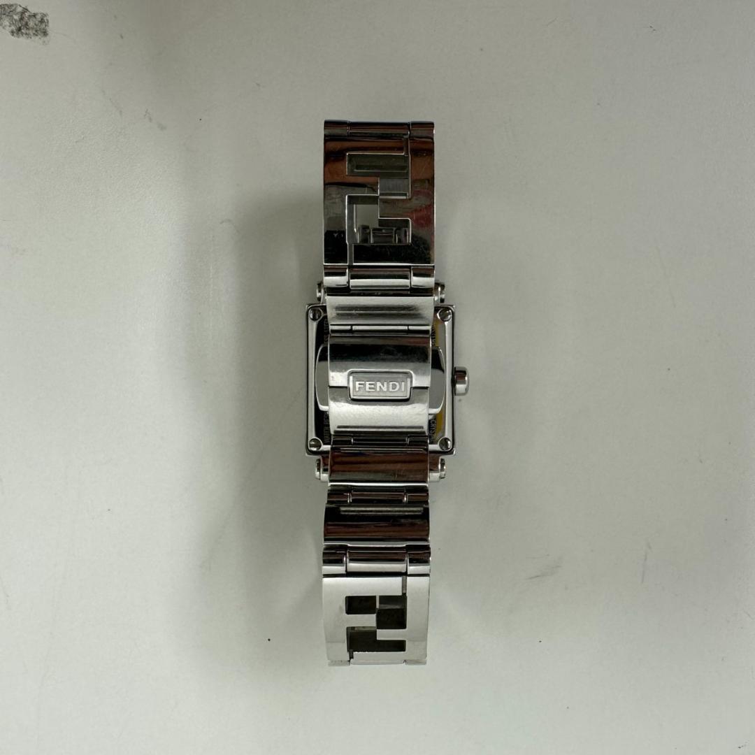 771100/FENDI フェンディ オロロジクアドロ クォーツ腕時計