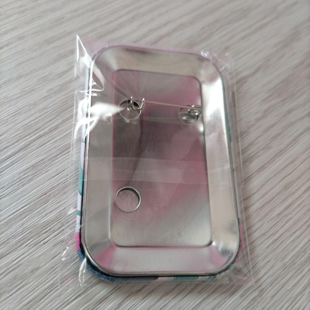 初音ミク ナースピンバッジ 約8.5cm x 5.5cm