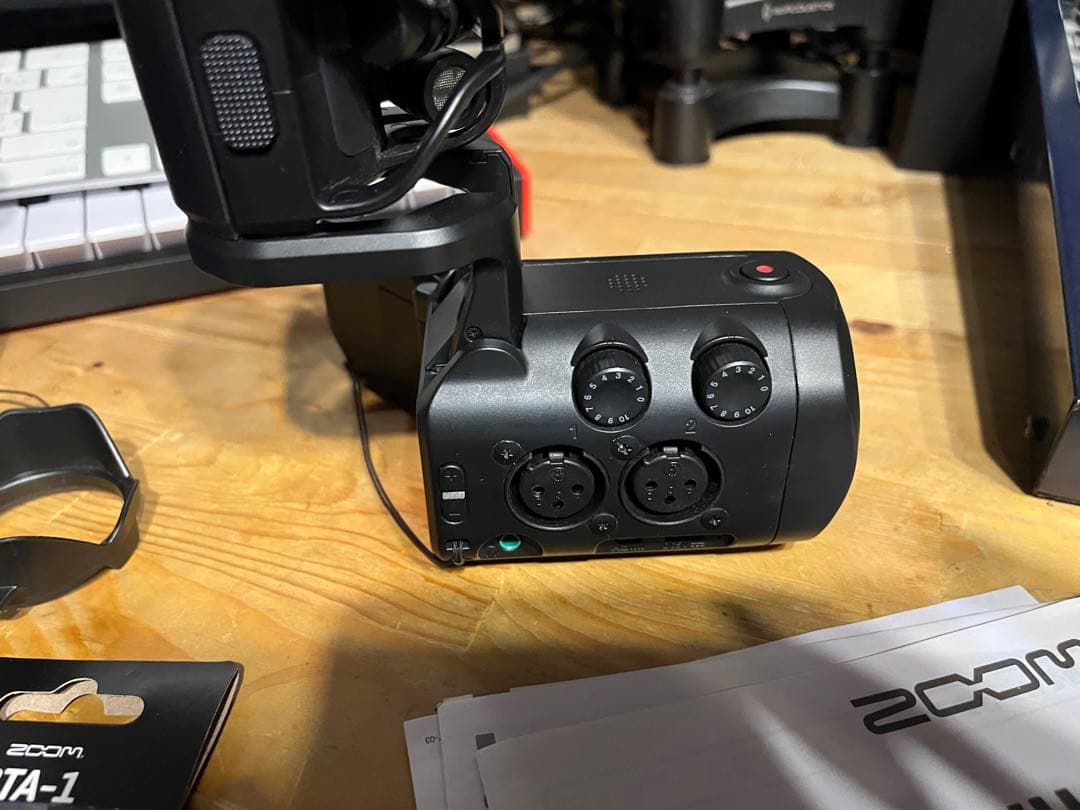 Zoom Q8n-4K ハンディビデオレコーダー　BTA-1 セット