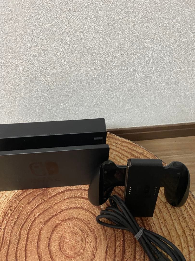 海外版　Nintendo Switch ニンテンドースイッチ本体　グレー　箱無し