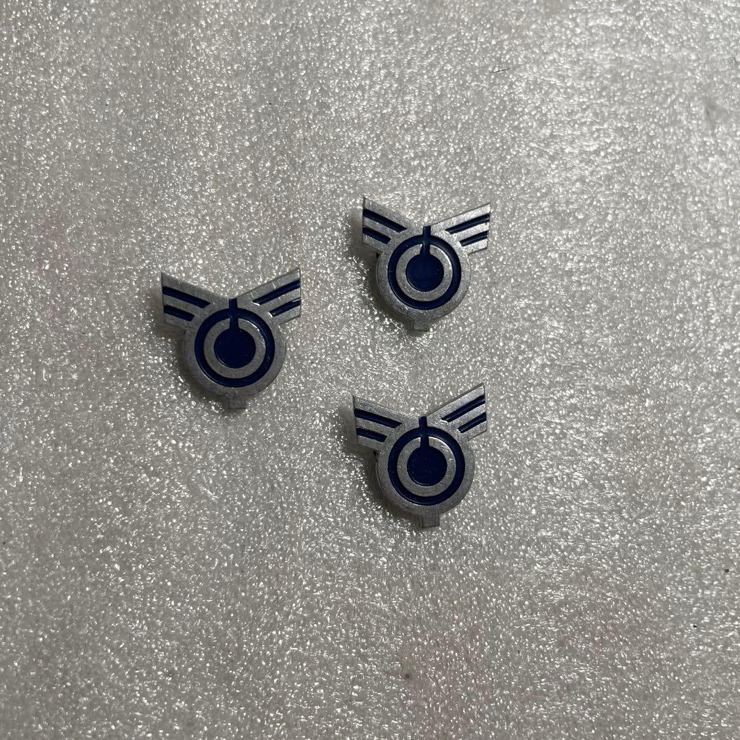 極稀少】第九回 逓信記念日 逓信従事員標章 木箱・説明紙付き 逓信省