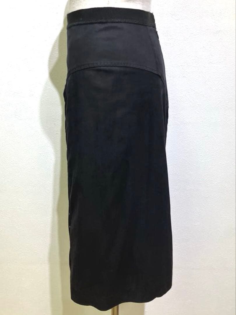 MIU MIU 黒 タイト フレアスカート ミモレ丈　前後ホック　イタリア製