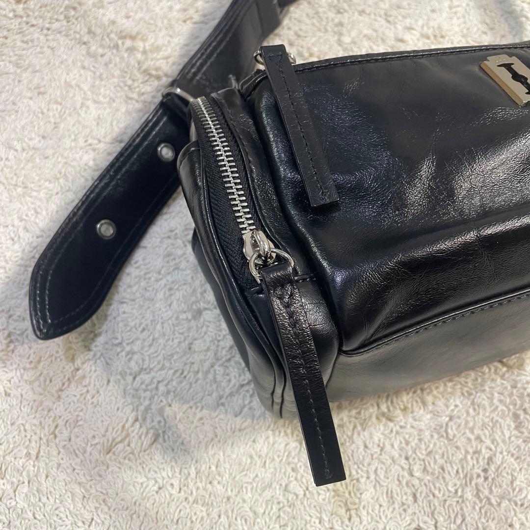 専用品【極美品】vunque ブンク ショルダー バッグ カミソリ ロゴ 韓国