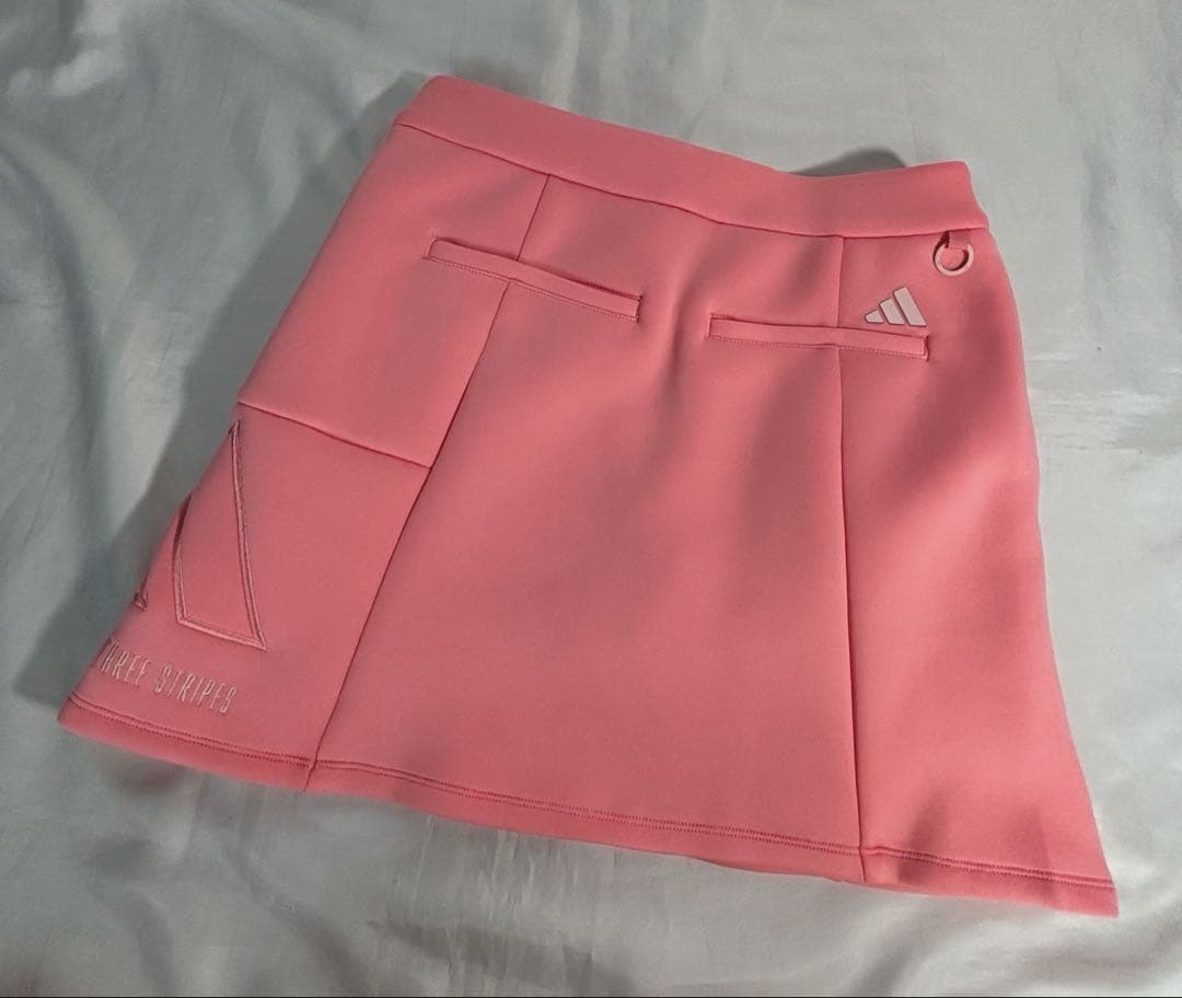 未使用adidas ダンボールニットフーディースカート セットアップ　ピンク