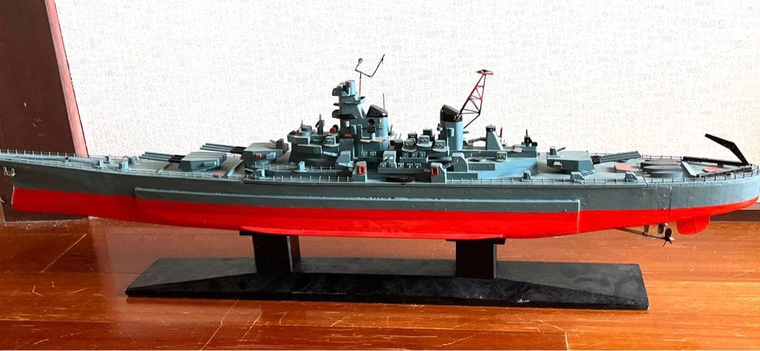 美品　木製模型　艦船　ミズーリ　スタンド付き