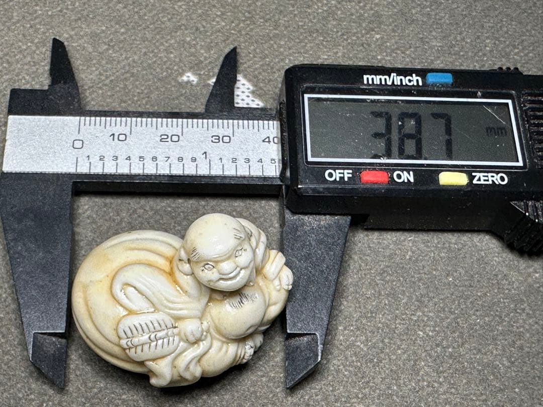 根付 アンティーク 骨董 飾り物 古美術品 置物 細密細工