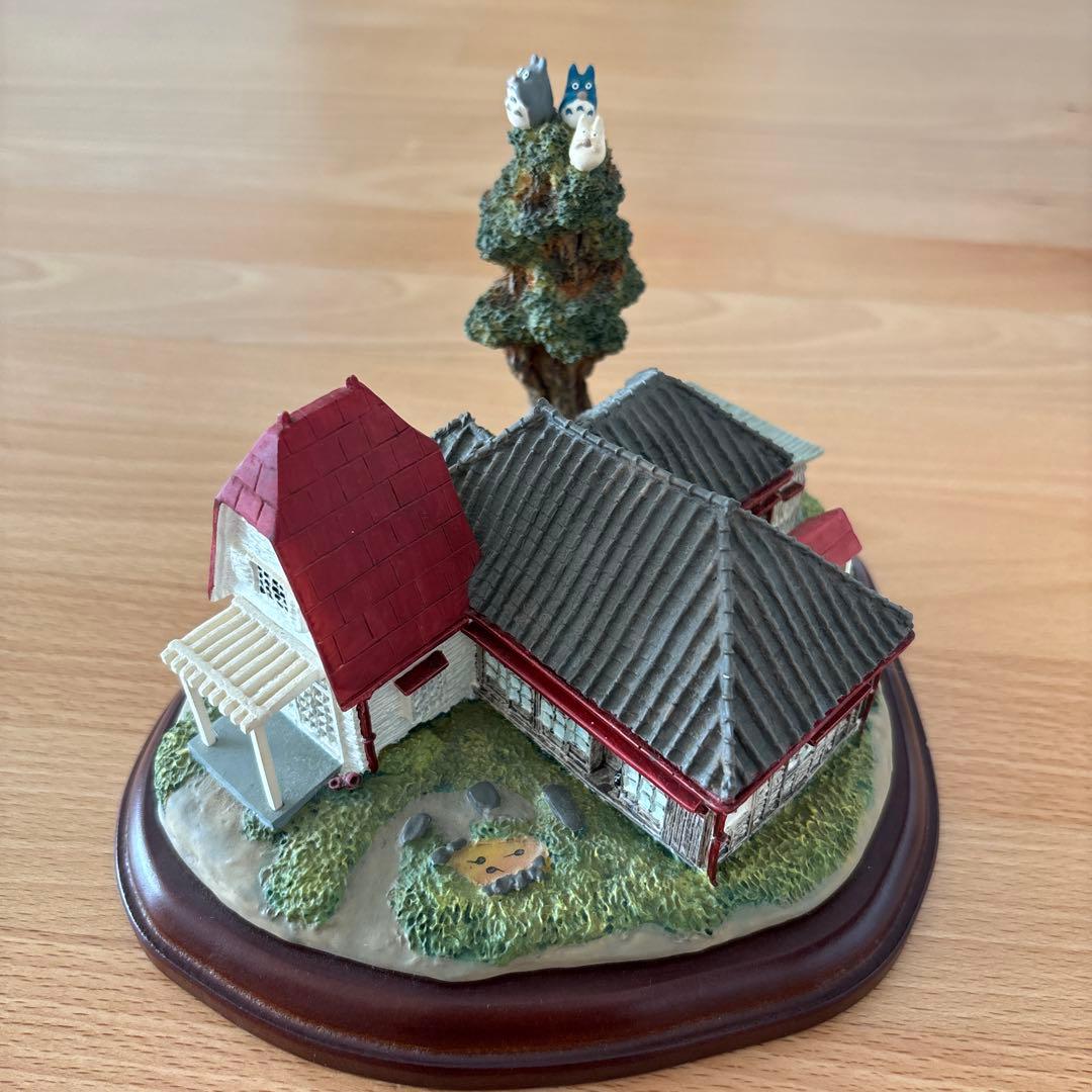 となりのトトロ　サツキとメイの家 ジオラマ　希少品