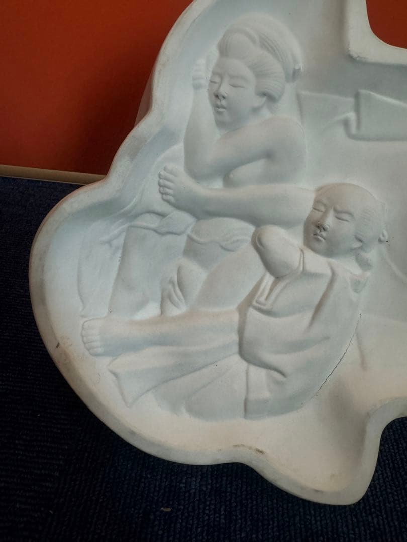 2061 平戸 白磁 布袋様 七福神 春画 美人画 縁起物 置物 古美術