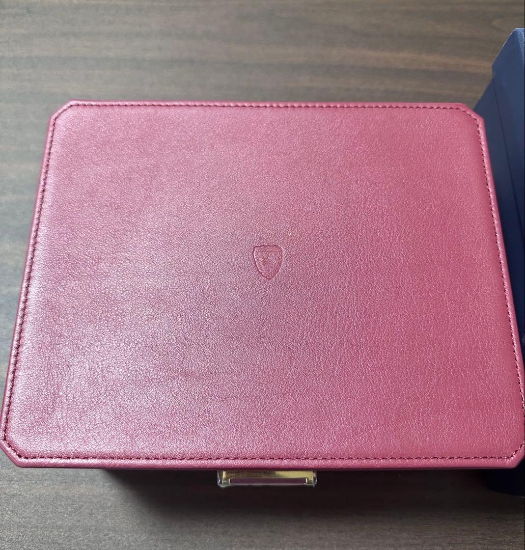 未使用品　agete アガット　ジュエリーボックス　レッド　外箱付き　インテリア