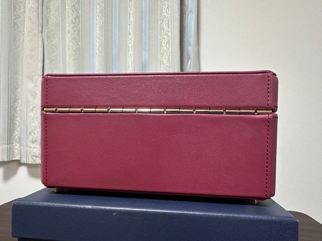 未使用品　agete アガット　ジュエリーボックス　レッド　外箱付き　インテリア