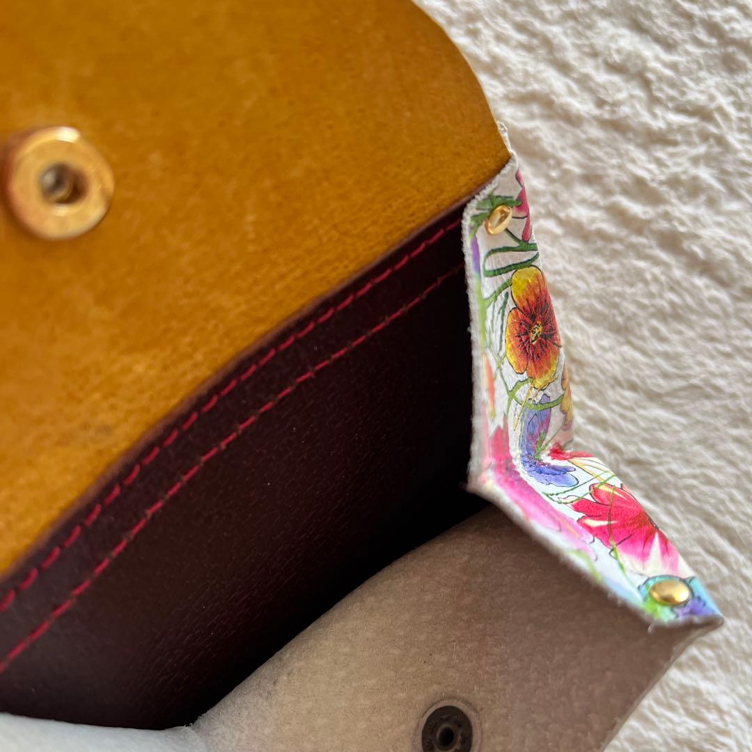 美品　カーマイン　carmine 財布　レザーウォレット　猫　花柄　水玉ドット