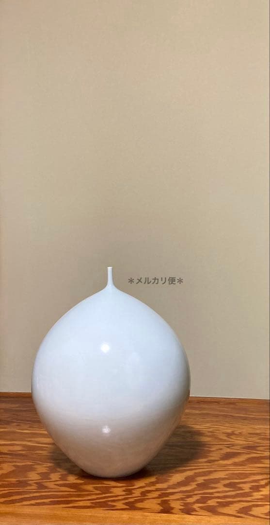 砥部焼 八瑞窯 白磁細口飾瓶 ／ 飾り壺 置物 - メルカリ
