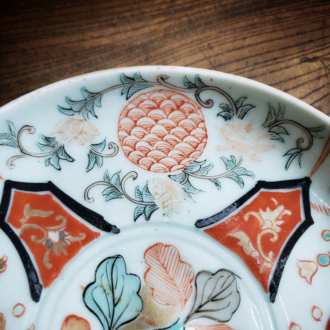 古伊万里　色絵付　中皿　赤絵　薄緑　草文様　希少図　明治　イ号　縁チップ