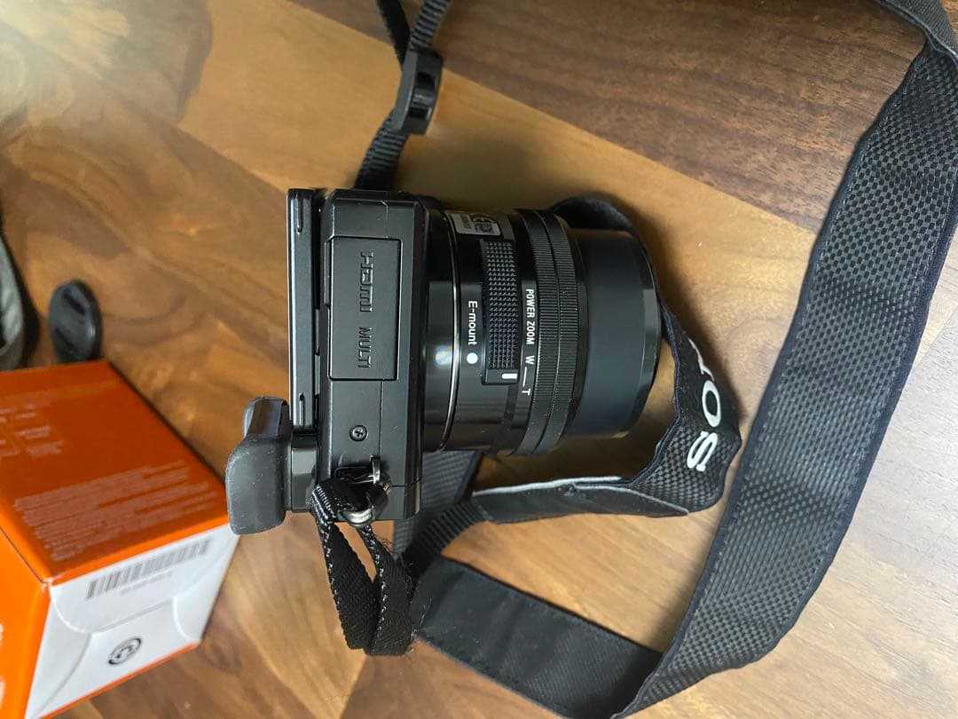 SONY α6000 本体(やや難あり)とマクロレンズ SEL30M35セット SONY