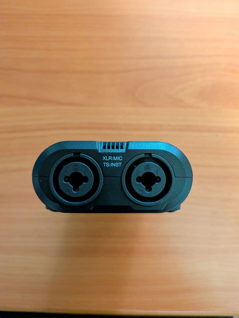 ZOOM R4 MultiTrak　マルチトラックレコーダー